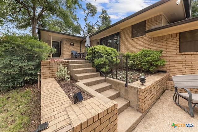 3921 Cripple Creek Dr, Temple, TX 76502 - view of exterior entry with brick siding