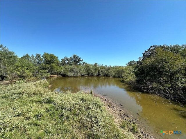 Listing photo 3 for 650 Coastal Ln, Luling TX 78648