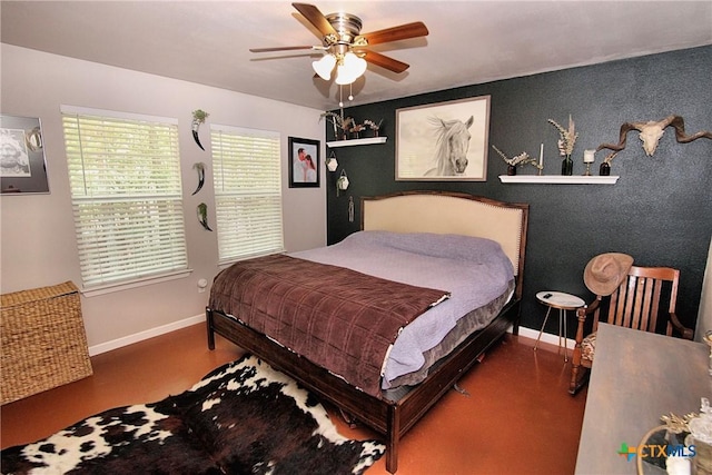 bedroom with ceiling fan