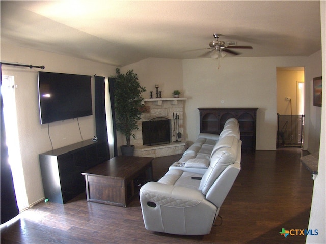 2726 Settlement Rd, Copperas Cove, TX 76522 - living room with a ceiling fan, wood finished floors, a fireplace, and vaulted ceiling