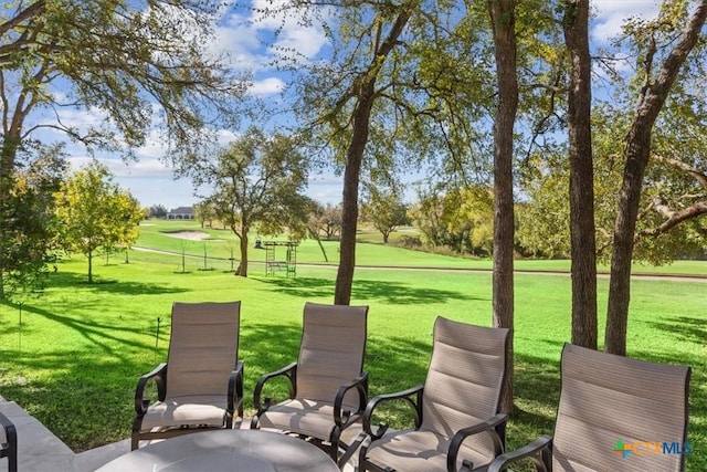 exterior space featuring a lawn