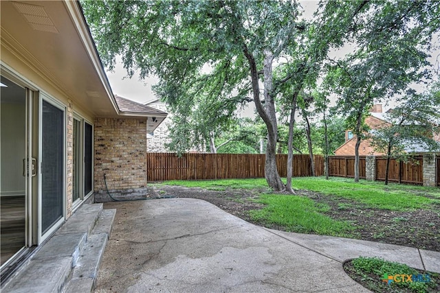 2702 Olympia Dr, Temple, TX 76502 - fenced backyard featuring a patio area