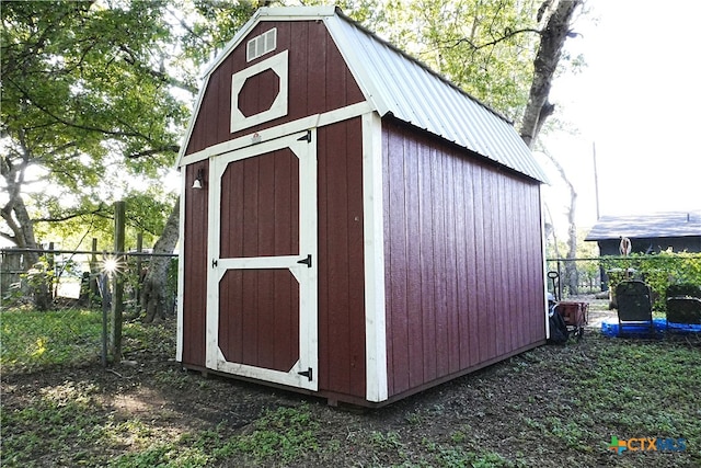 view of outdoor structure