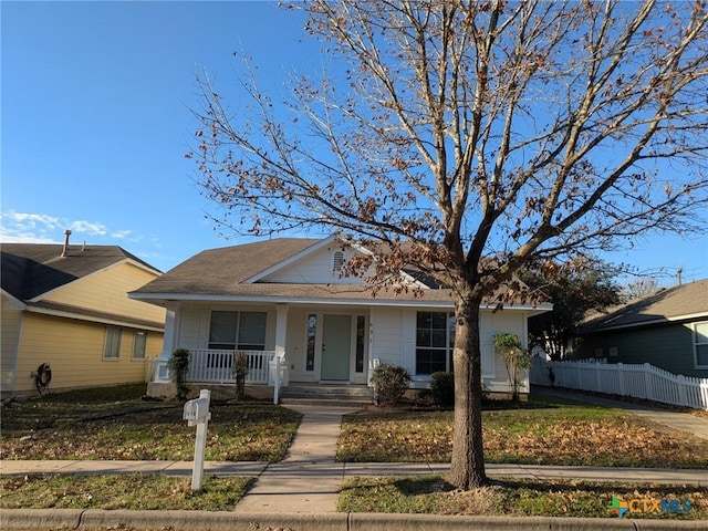 view of front facade featuring a porch