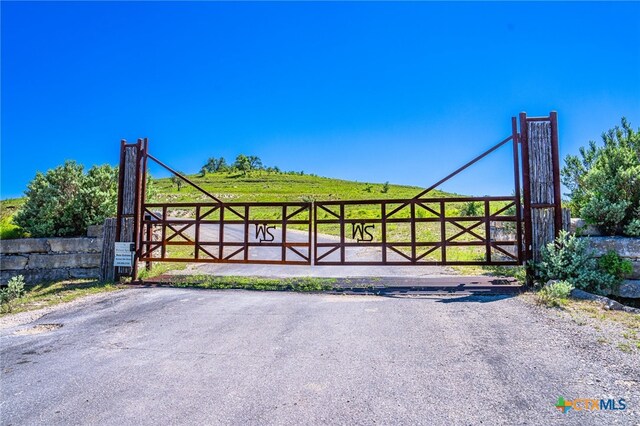 518 W Sunset Dr, Johnson City, TX 78636 - photo 14