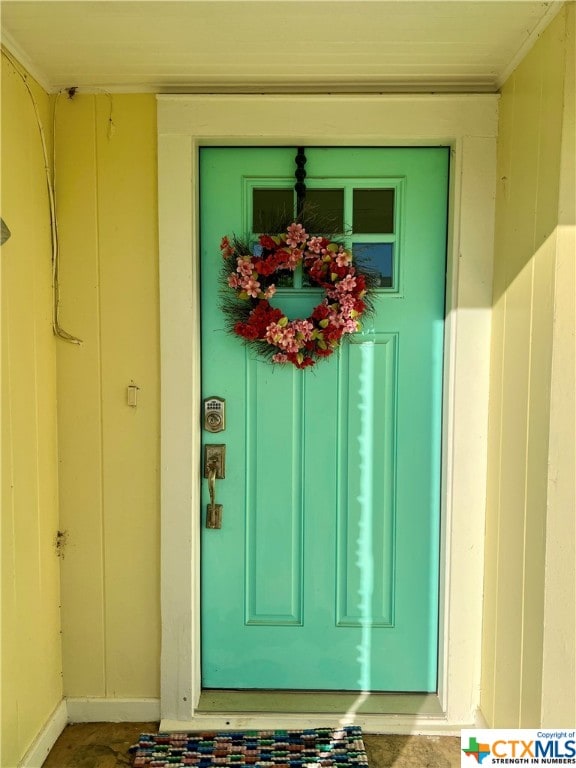 view of property entrance