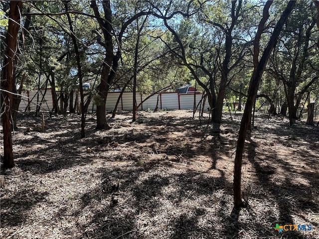 Listing photo 2 for 672 Burr Oak Ln, Canyon Lake TX 78133