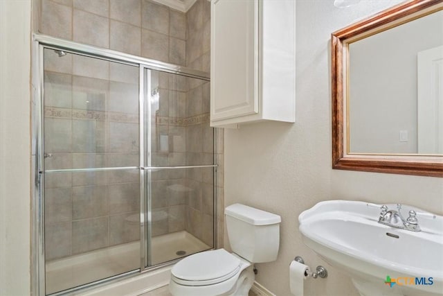 11740 Stinnett Mill Rd, Salado, TX 76571 - bathroom featuring a sink and a stall shower