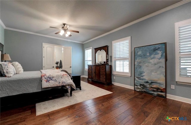 750 Mission Hts, New Braunfels, TX 78130 - bedroom with crown molding, baseboards, and hardwood / wood-style flooring