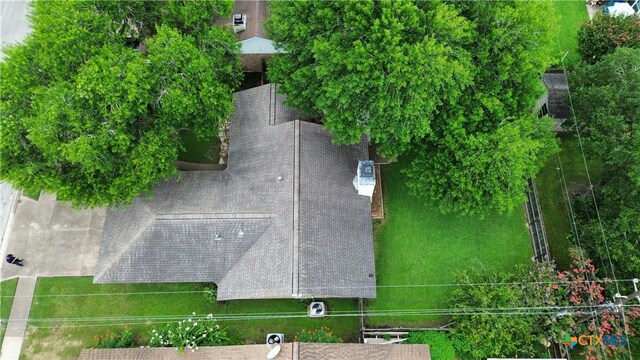210 Londonderry Dr, Victoria, TX 77901 - aerial view of property and surrounding area