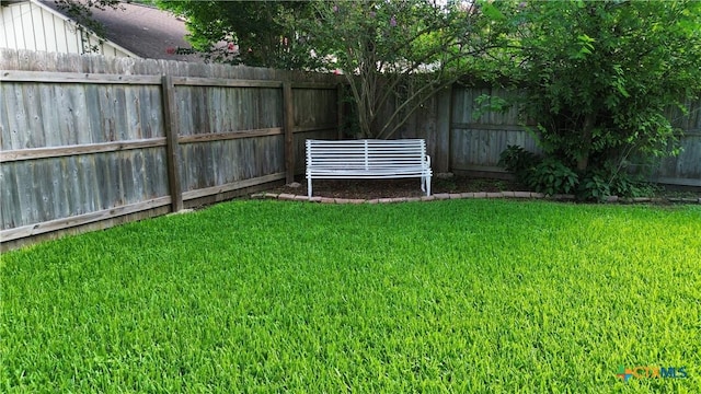 210 Londonderry Dr, Victoria, TX 77901 - view of fenced backyard