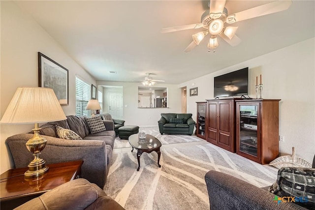 527 Salt Creek Ln, Georgetown, TX 78633 - photo 6