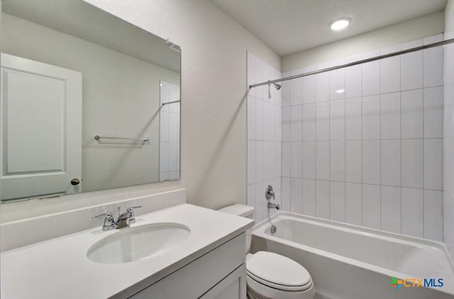 3625 Meteor Rd, New Braunfels, TX 78130 - bathroom featuring toilet, vanity, and bathtub / shower combination