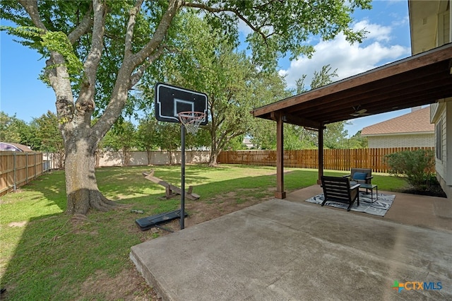 16503 Lounsbury Pl, Austin, TX 78717 - fenced backyard with a patio area