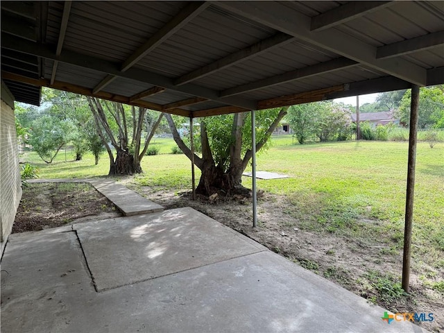 706 Edinburgh St, Victoria, TX 77904 - view of patio / terrace