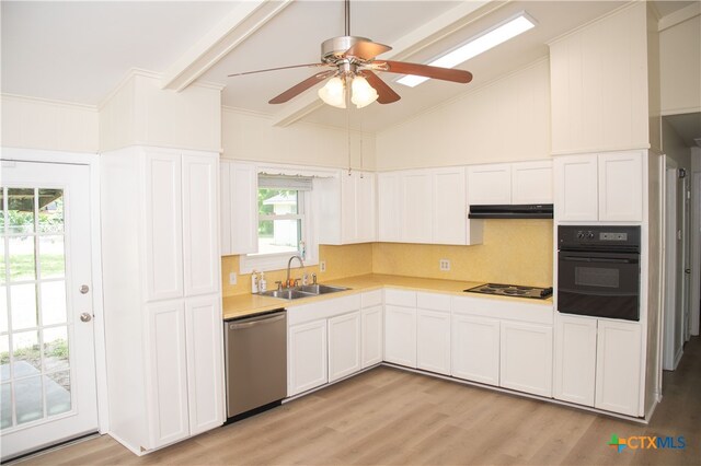 706 Edinburgh St, Victoria, TX 77904 - kitchen with backsplash, black appliances, light wood-style flooring, a ceiling fan, and white cabinetry