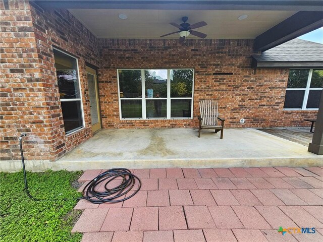 632 Garnet Ave, Seguin, TX 78155 - photo 36