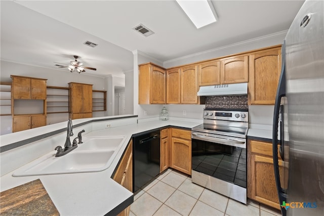 kitchen featuring crown molding, ceiling fan, light tile patterned floors, kitchen peninsula, and stainless steel appliances