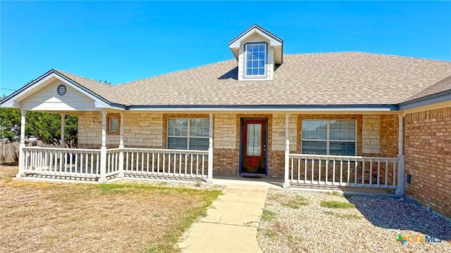 view of front of house featuring a porch