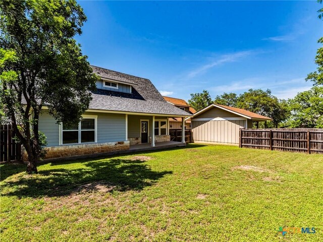 207 Yale St, San Marcos, TX 78666 - view of rear view of property