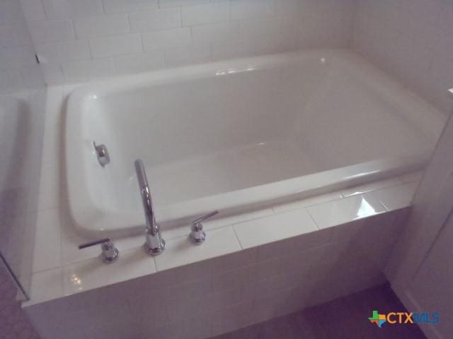 791 Hazy Hills Loop, Dripping Springs, TX 78620 - full bath with a bath