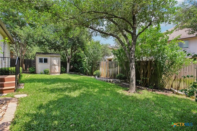 12109 Bryony Dr, Austin, TX 78739 - view of yard