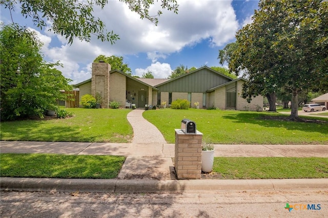 602 Chimney Rock Dr, Victoria, TX 77904 - photo 1