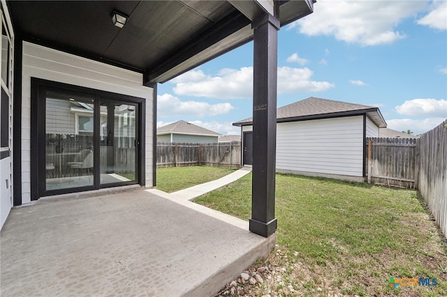 view of yard with a patio