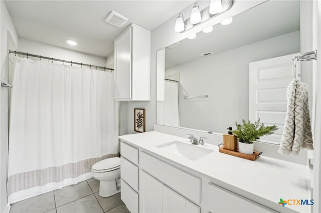 full bath with tile patterned floors, vanity, toilet, recessed lighting, and a shower with shower curtain