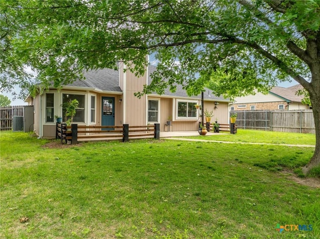 2804 Bluejay Dr, Killeen, TX 76549 - back of property with cooling unit and roof with shingles