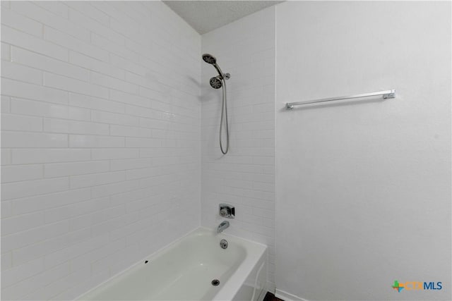 full bath with shower / washtub combination