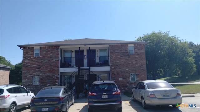 view of front of house featuring covered porch