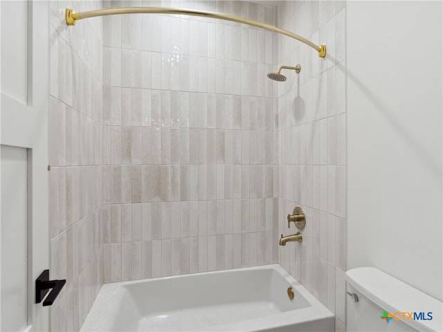 full bath with bathtub / shower combination and toilet