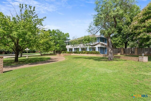 910 Mill Creek Dr, Salado, TX 76571 - view of yard