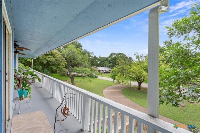 910 Mill Creek Dr, Salado, TX 76571 - balcony with ceiling fan