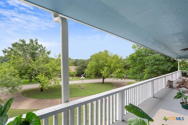 910 Mill Creek Dr, Salado, TX 76571 - view of porch