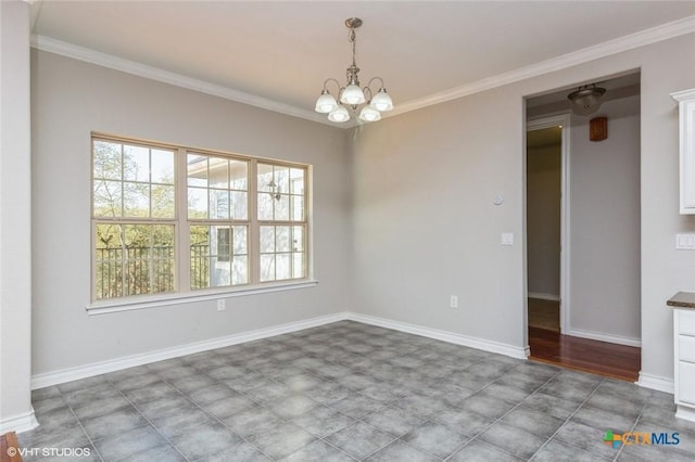 1974 Canyon Bnd, Canyon Lake, TX 78133 - spare room featuring ornamental molding, a chandelier, and baseboards