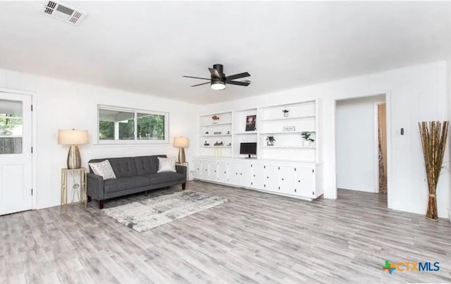 902 Concord Dr, Temple, TX 76504 - living area featuring wood finished floors and ceiling fan