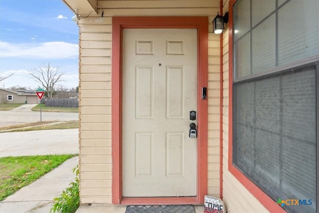 view of property entrance