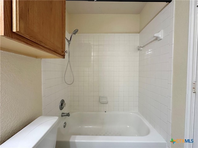 4609 Golden Gate Dr, Killeen, TX 76549 - full bathroom featuring a textured wall and tub / shower combination