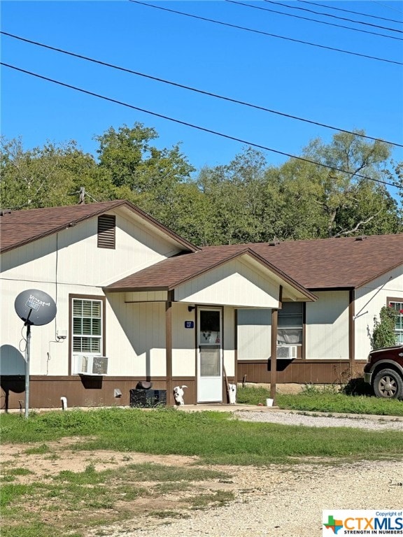 view of front of home