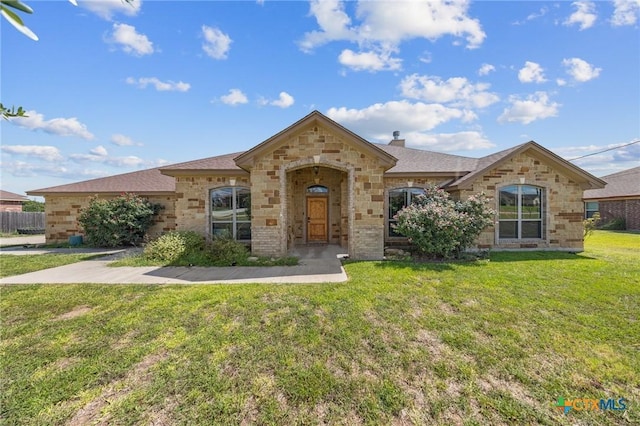 1117 Myrtle Dr, Copperas Cove, TX 76522 - view of front facade with a front yard and brick siding