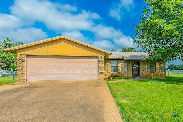 110 Lakewood Dr, Gatesville, TX 76528 - photo 1