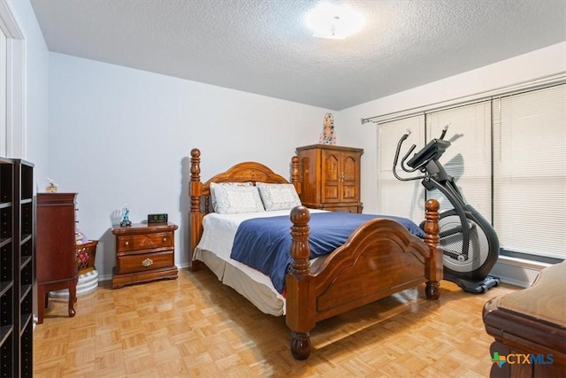 4313 Lone Star Trl, Temple, TX 76502 - bedroom with a textured ceiling