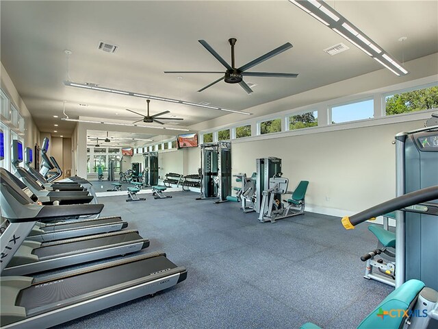 exercise room featuring ceiling fan