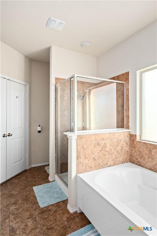 5310 Dauphin Dr, Belton, TX 76513 - full bath featuring visible vents, a stall shower, and a bath