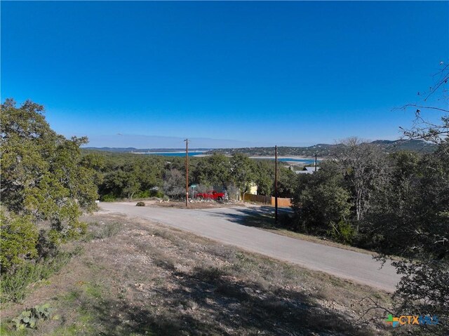 Listing photo 3 for 629 Hillclimb, Canyon Lake TX 78133