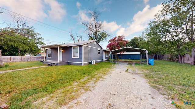 604 E New Braunfels St, Seguin, TX 78155 - photo 2