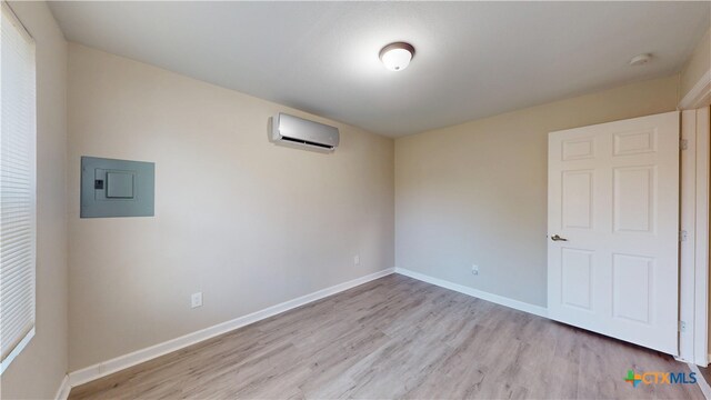 604 E New Braunfels St, Seguin, TX 78155 - photo 17