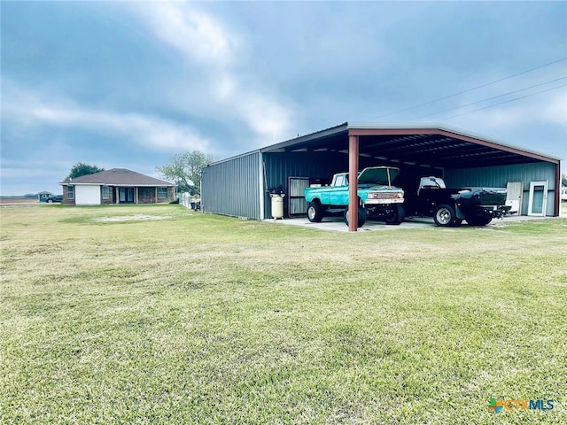 view of yard featuring a carport